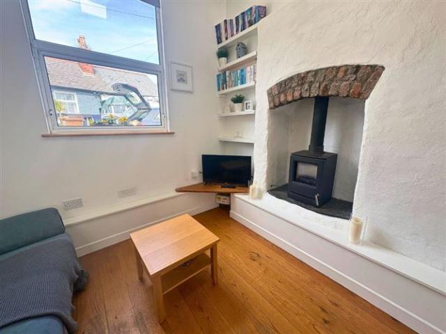 250,000 | 6 Rutland Cottages, North City Centre, Dublin 1 Churches Estate Agent 4996 MyHome. Ie Residential