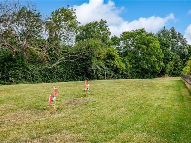 250,000 | 8 Rosebank Court, Ninth Lock Road, Clondalkin, Dublin 22 Colman Grimes Estate Agents 5011 MyHome. Ie Residential