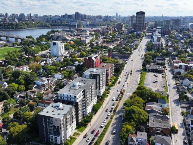 250 260 270 Maisonneuve 2 Bedroom Apartment for Rent at 260 Boul Maisonneuve, Gatineau, QC J8X 3N8 Hull/Quartier de I'Oree du Parc