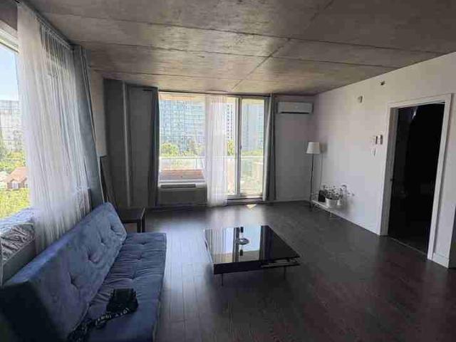 250 260 270 Maisonneuve 2 Bedroom Apartment for Rent at 260 Boul Maisonneuve, Gatineau, QC J8X 3N8 Hull/Quartier de I'Oree du Parc