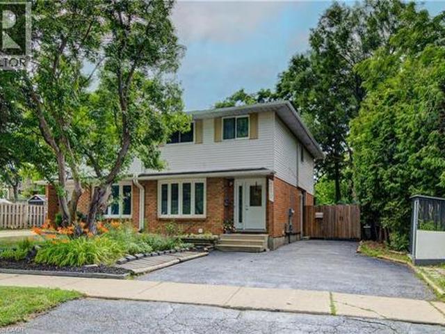 250 Dinison Crescent, Kitchener, ON, N2E 3G8 investment for sale | Listing ID 40847 | Royal LePage