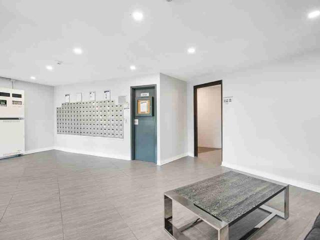 250 Lake Street 2 Bedroom Apartment for Rent at 250 Lake St, St. Catharines, ON L2R 5Z4 York Haig
