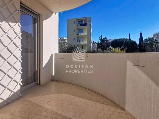 250 mètres Croisette Calme Etage élevé