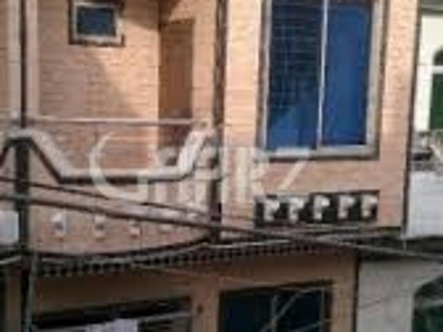 250 Square Yard House for Rent in Karachi Clifton Block 4