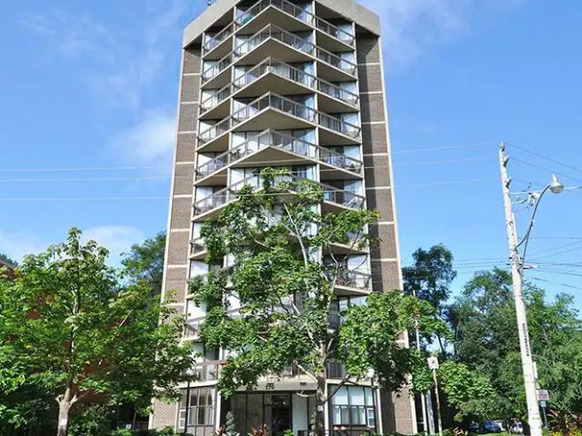 250 St. George
