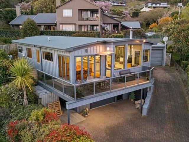 2/50 Wakeman Road, Acacia Bay, Taupō