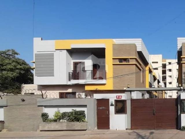 250 Yard Townhouse For Sale