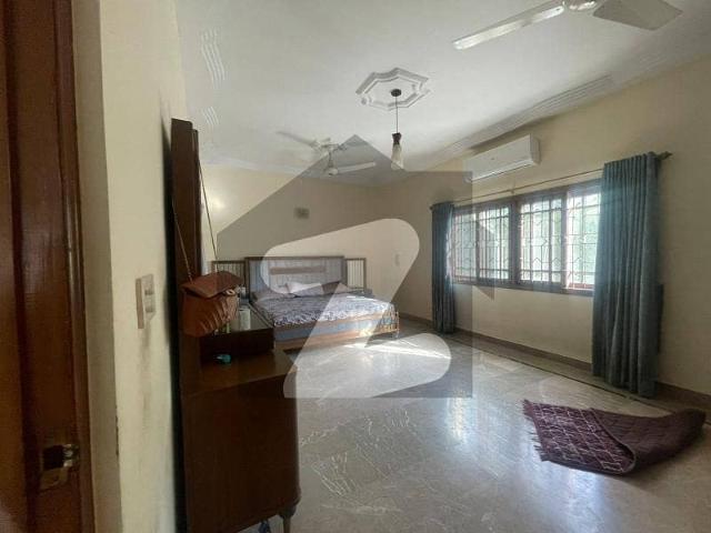 250 yards house for rent in prime location of phase 4