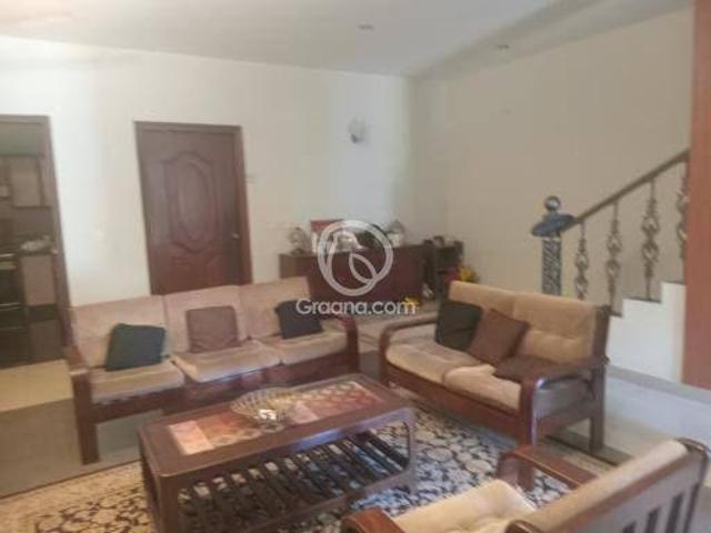 250 Yd² House for Sale