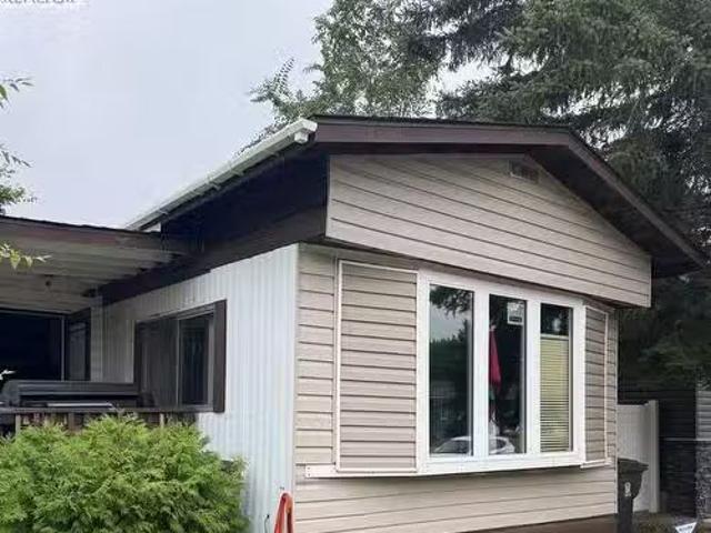 251 30Th Street W, Battleford, SK, S0M 0E0 house for sale L.
