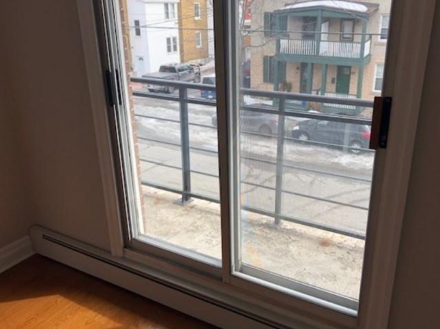 251 Bolton St. 1 Bedroom Apartment for Rent at 251 Bolton St, Ottawa, ON K1N 5B5 Lower Town