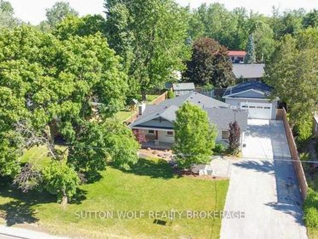 251 Front Street E, Strathroy Caradoc Ne, ON, N7G 1Z2 house for sale | Listing ID X13418 | Royal LePage