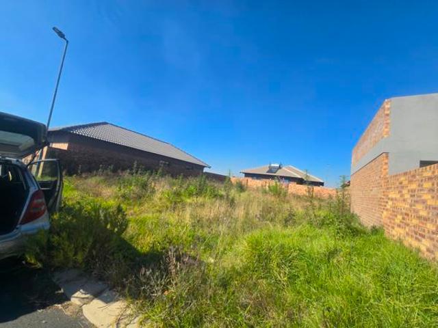 251 m² Land available in Secunda