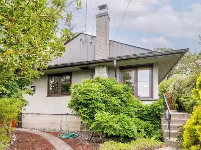 2528 Forbes St, Victoria, BC, V8R 4B8 house for sale Listin.