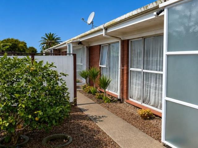 2/52 Hutton Street, Otahuhu, Auckland City