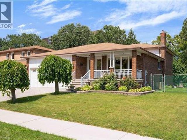 2535 Privet Crescent, Mississauga, ON, L5B 2S5 house for sale | Listing ID 40853 | Royal LePage
