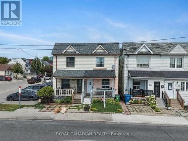 2538 St Clair Avenue W, Toronto, ON, M6N 1L6 house for sale | Listing ID W13697 | Royal LePage