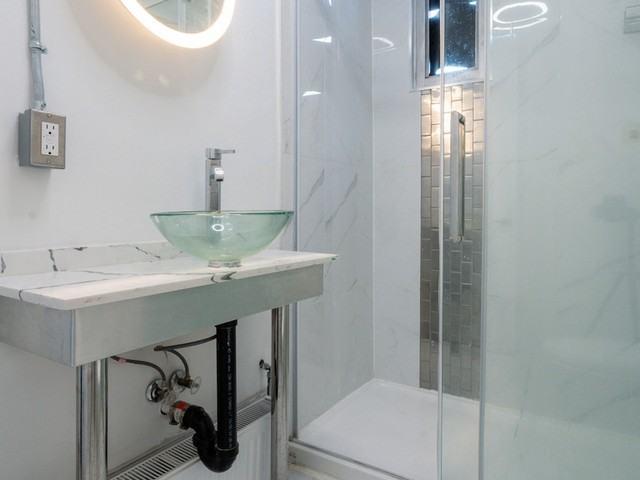 253 257 York 2 Bedroom Apartment for Rent at 257 253 257 York Street, Ottawa, ON K1N 5T9 Lower Town