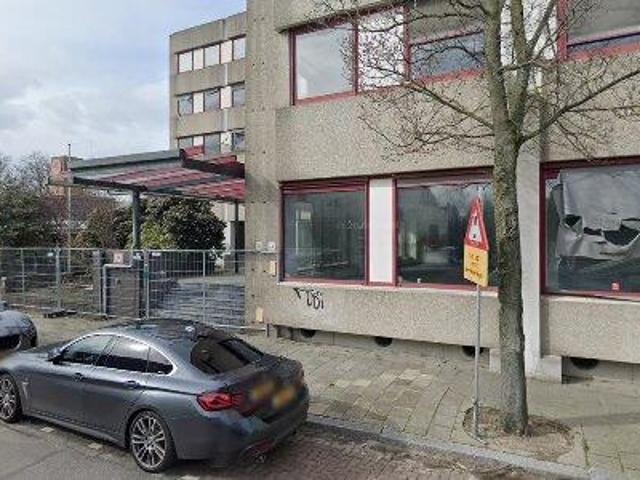 253 576 m2 office space for rent in The Hague Laak