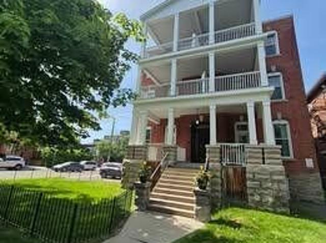 253 Daly Street
