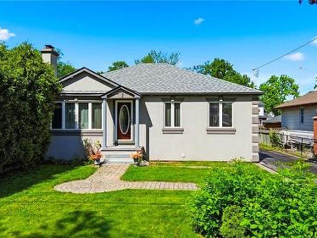 253 Maurice Drive, Oakville, ON, L6K 2X2 house for sale | Listing ID 40837 | Royal LePage
