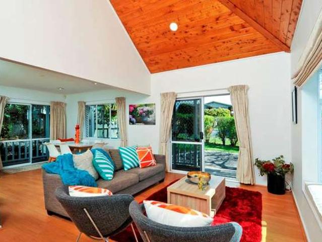 253 Royal Road, Massey, Waitakere City