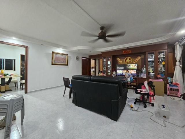 253 Yishun Ring Road HDB Apartment For Sale, $485,000, 3 Bed 2 Bath 1,119 sqft $433.00 psf