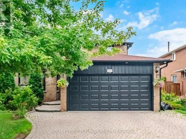 2542 Pollard Drive, Mississauga, ON, L5C 3H1 house for sale | Listing ID W13671 | Royal LePage