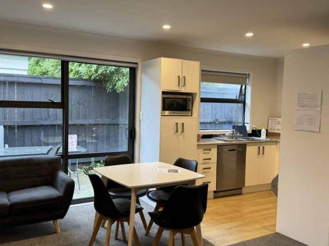 2/54 RM C Cook Street