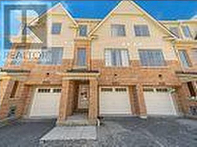 2554 Earleville Path, Oshawa, ON, L1L 0G4 townhouse for lease | Listing ID E13501 | Royal LePage