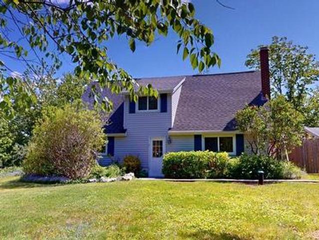 2554 Highway 7 Highway, East Preston, NS, B2Z 1G6 house for sale | Listing ID 202614 | Royal LePage