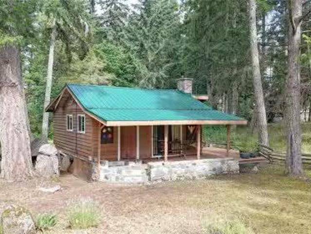 2555 Blueback Dr, Gabriola Island, BC, V0R 1X7 house for sal.