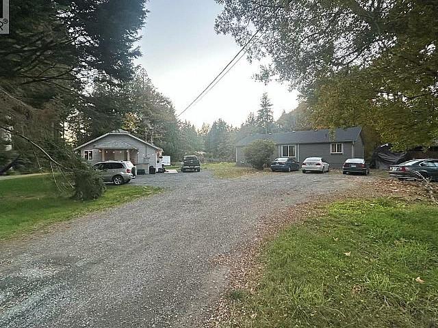 2550 Sooke River Rd Sooke, British Columbia