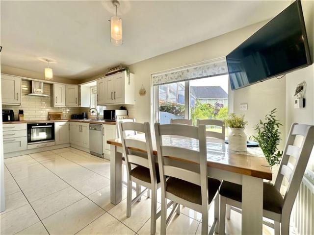 255,000 | 124 Foxhills, Letterkenny, Co. Donegal Rainey Estate Agents 5010 MyHome. Ie Residential