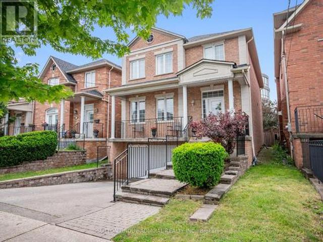 255 Cocksfield Avenue, Toronto, ON, M3H 3T6 house for sale | Listing ID C13555 | Royal LePage