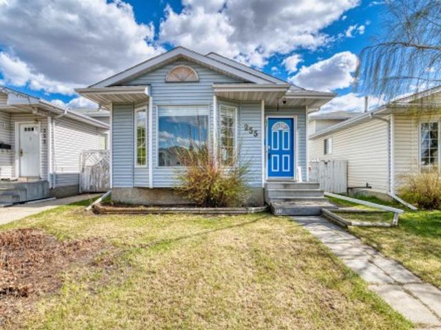 255 Kirkwood Avenue, Edmonton, AB, T6L 5A7 house for sale | Listing ID E4487 | Royal LePage