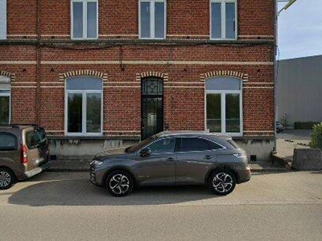 255 m2 office space for rent in Evergem
