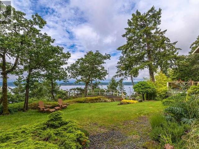 2565 Islands View Dr Gabriola Island British Columbia