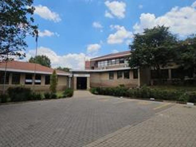 2565sqm stand alone office building.