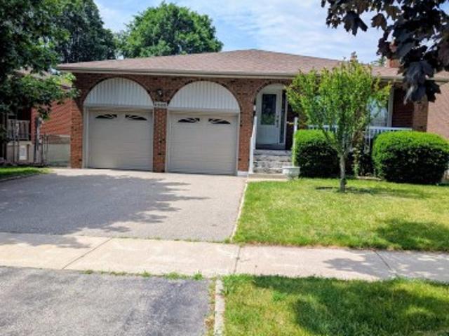 2560 Cynara Road, Mississauga, ON, L5B 2R7 house for sale | Listing ID W13441 | Royal LePage