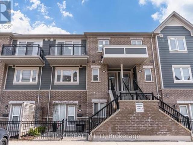 256 250 Sunny Meadows Boulevard, Brampton, ON, L6R 3Y6 townhouse for sale | Listing ID W12108 | Royal LePage