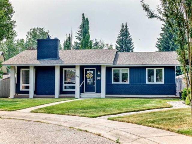 256 Midvalley Place Se, Calgary, AB, T2X 1L3 house for sale | Listing ID A2332 | Royal LePage