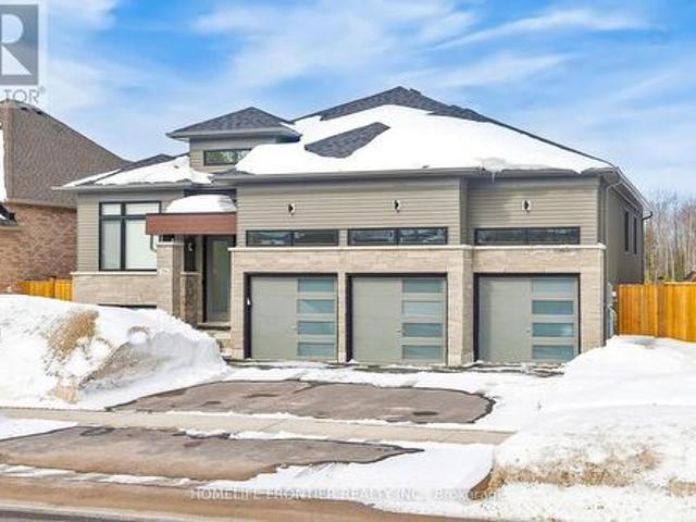 256 Ramblewood Drive, Wasaga Beach, ON, L9Z 3A5 house for sale | Listing ID S12015 | Royal LePage