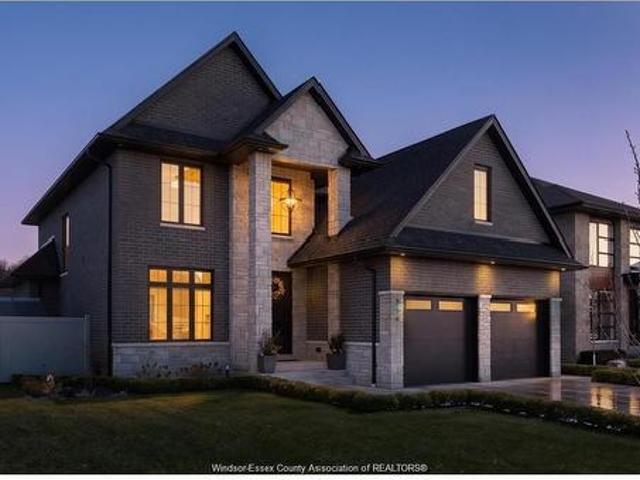 256 Xavier Circle, Lakeshore, ON, N0R 1A0 Luxury House for sale | Listing ID 26012 | Royal LePage Carriage Trade Luxury Properties
