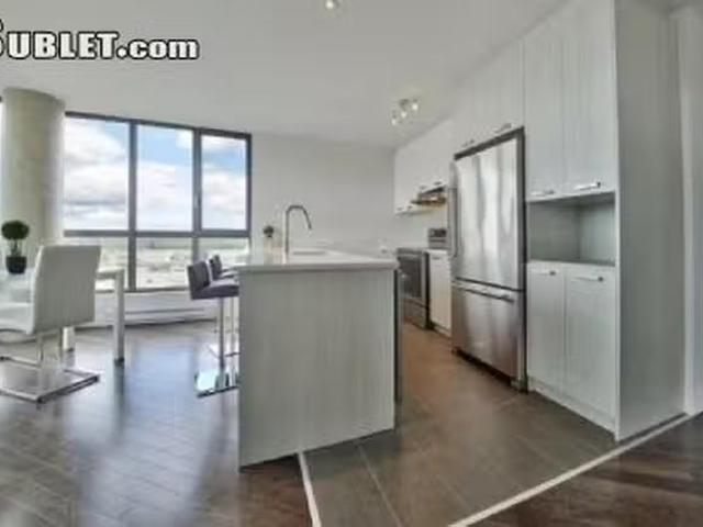2575 Room for rent in Yorkville