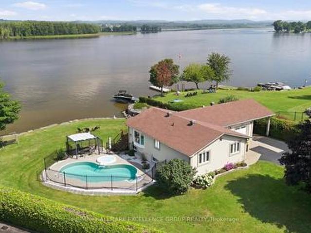 2570 Woods Street, Clarence Rockland, ON, K4K 1J2 house for sale | Listing ID X13633 | Royal LePage