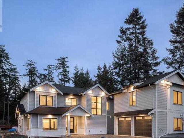 2580 Sherwood Lane Saanich British Columbia