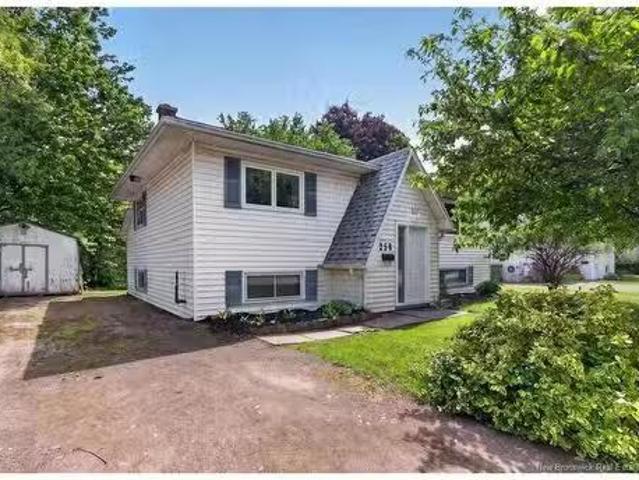 258 Buckingham Ave, Riverview, NB, E1B 2N8 house for sale L.