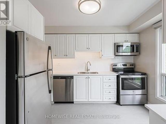 25 560 Waverly Street N, Oshawa, ON, L1J 5Y4 townhouse for lease | Listing ID E13459 | Royal LePage