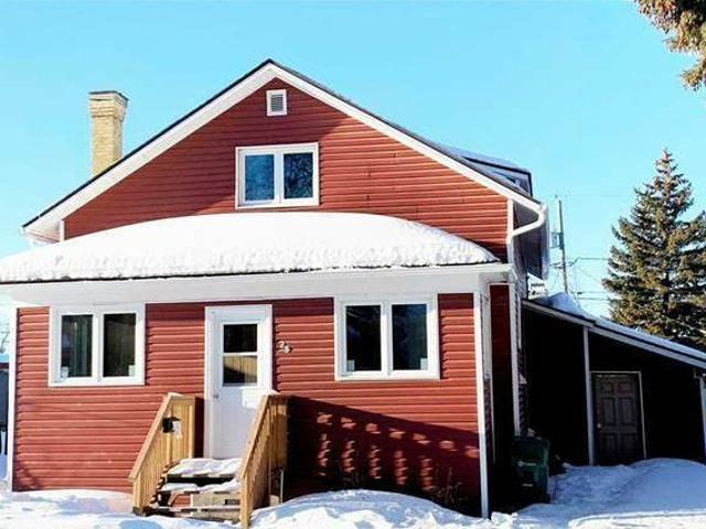 25 5th Avenue NE Dauphin MB R7N 0X1 For Sale
